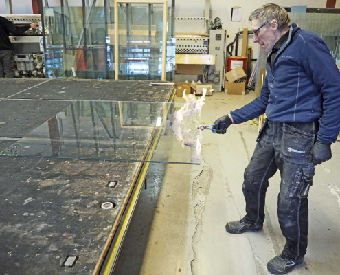 Foto av brenning av sikkerhetsglass
