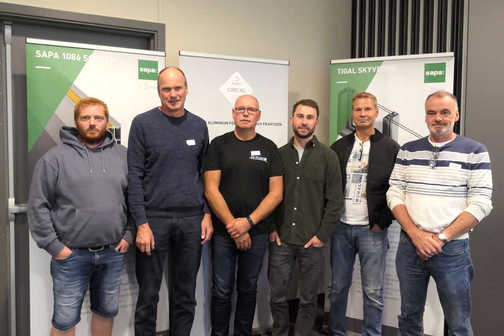 Foto av Morten Sandvig, Arve Haugsand, Vemund Kvilhaug, Phillip Haugsand, Stein Tore Myrvold og Stein Blem Sørensen